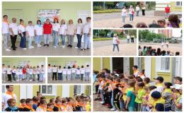 Учащиеся и педагоги в лагере